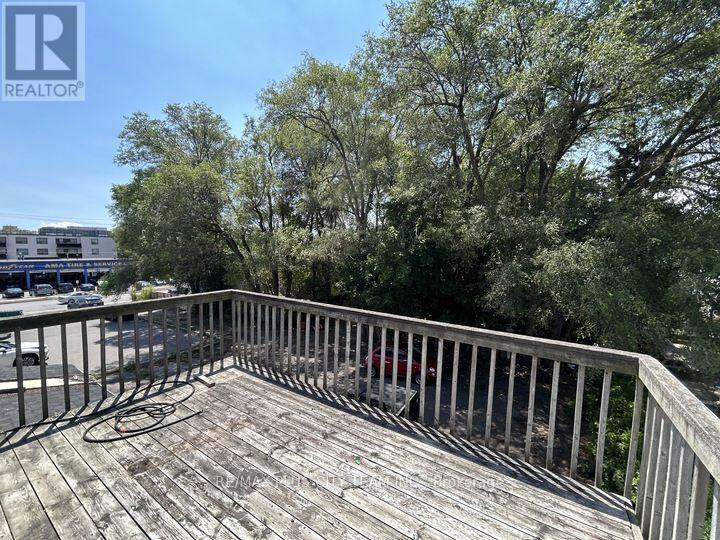 2 - 3432 Bathurst Street, Toronto, Ontario  M6A 2C2 - Photo 3 - C13781616