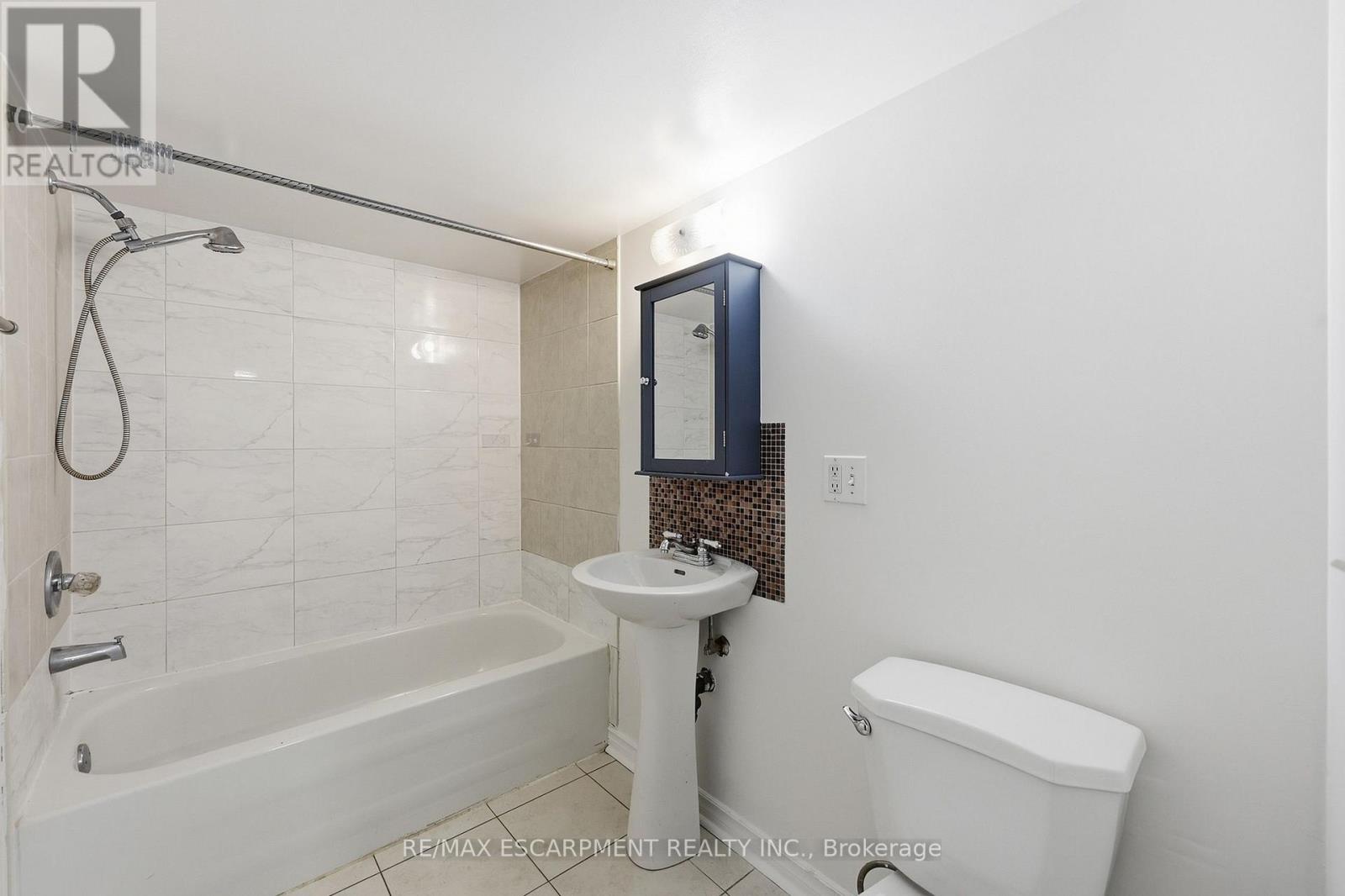 Lower - 292 Bogert Avenue, Toronto, Ontario  M2N 1L5 - Photo 10 - C13781654