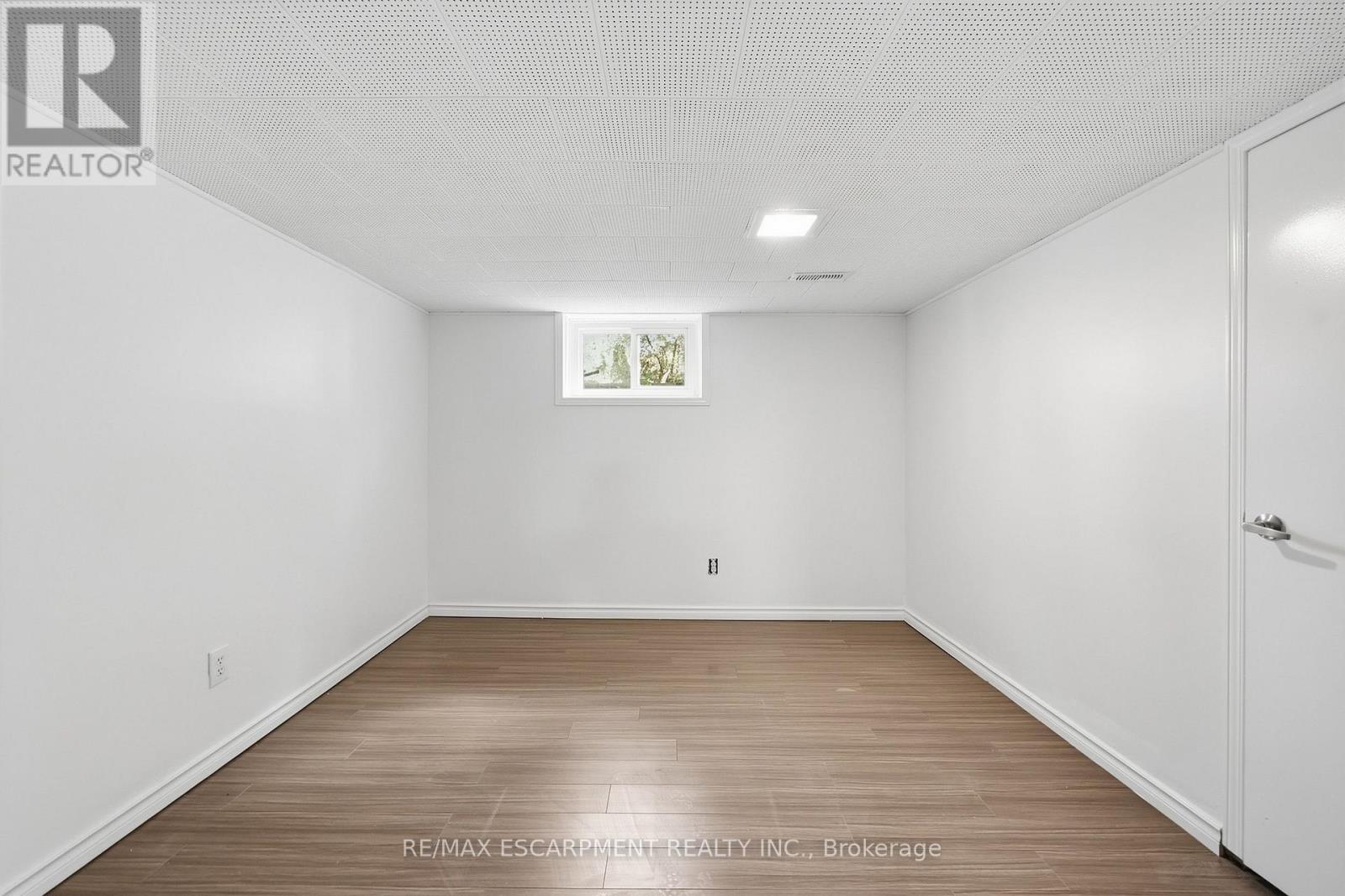 Lower - 292 Bogert Avenue, Toronto, Ontario  M2N 1L5 - Photo 14 - C13781654
