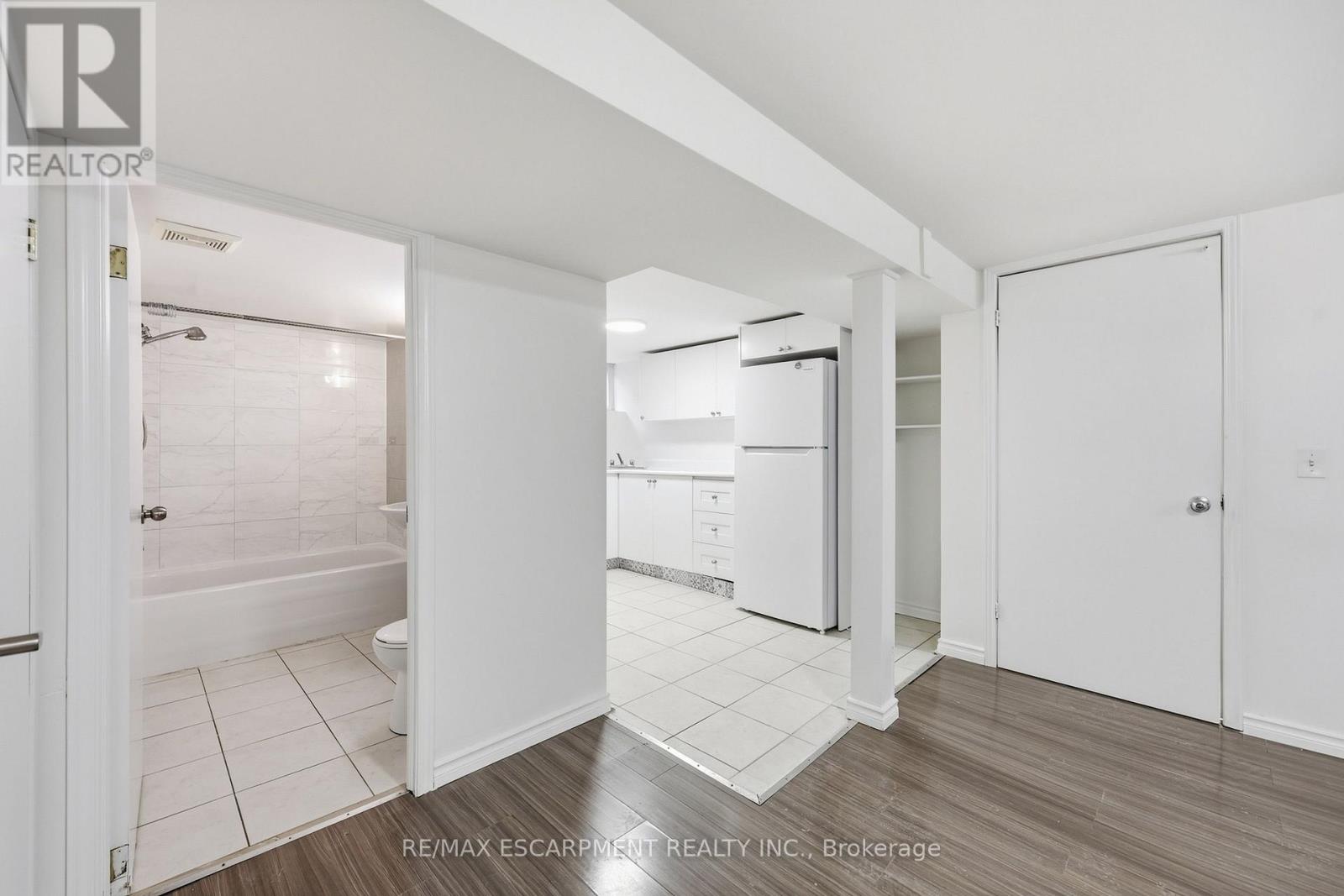 Lower - 292 Bogert Avenue, Toronto, Ontario  M2N 1L5 - Photo 8 - C13781654