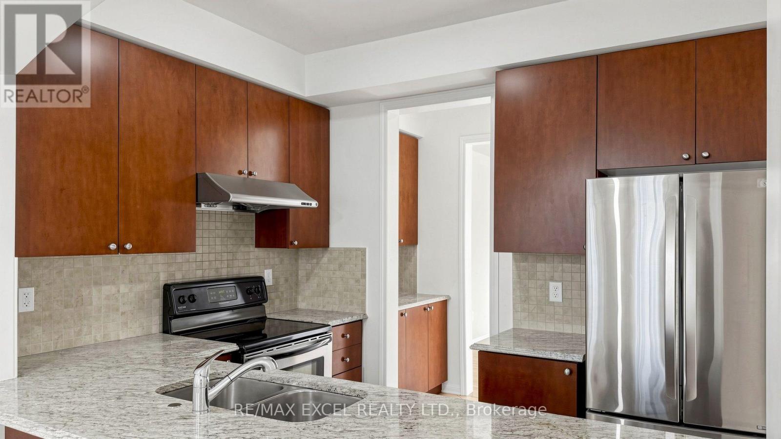 5 Ferguson Street, Toronto, Ontario  M1L 0C2 - Photo 16 - E13781536