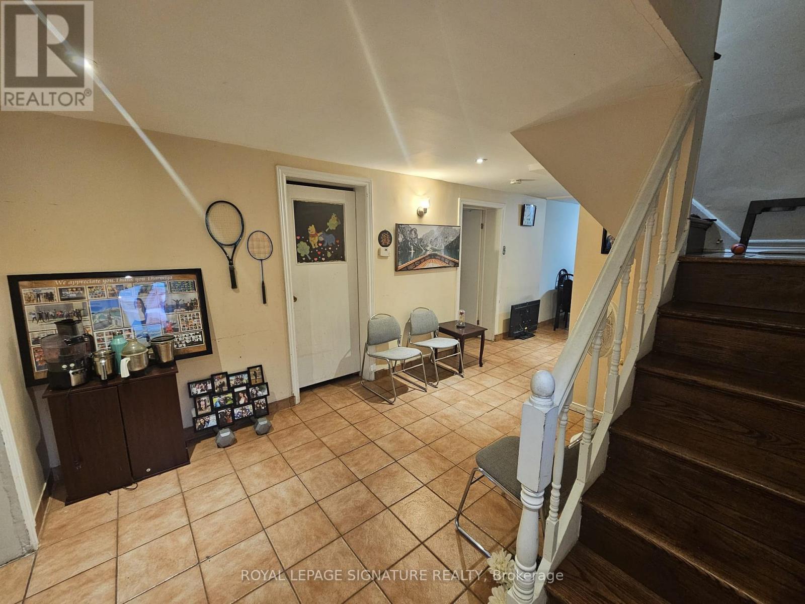 54 Brantwood Drive, Toronto, Ontario  M1H 2G6 - Photo 2 - E13781582