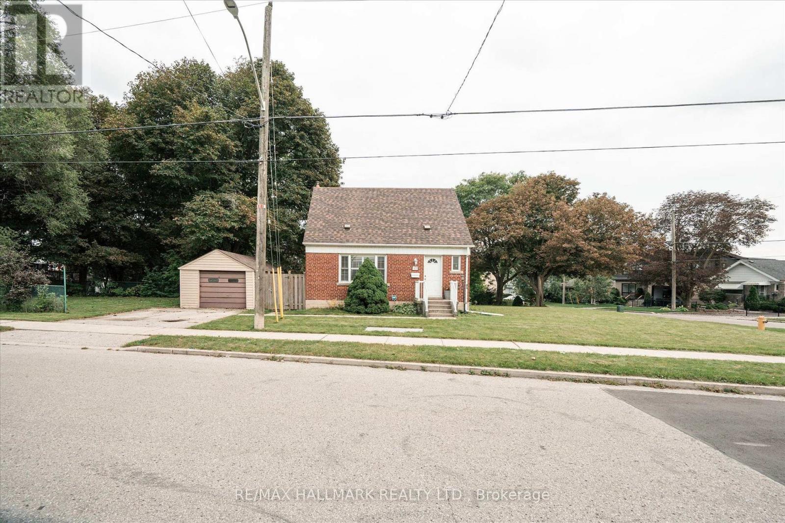 37 Holswade Road, Toronto, Ontario  M1L 2G5 - Photo 2 - E13781670