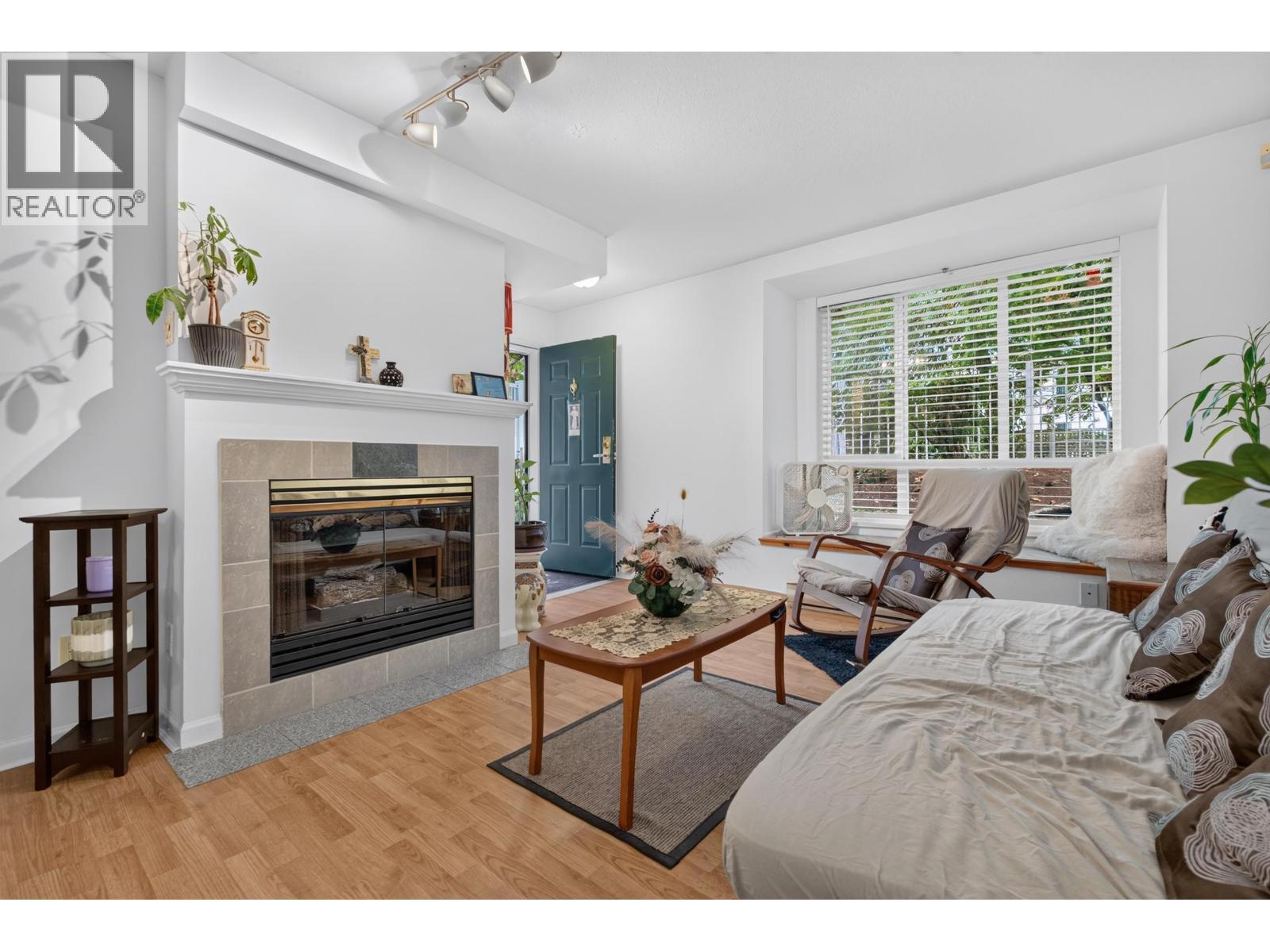 20 6588 Southoaks Crescent, Burnaby, British Columbia V5E 4K1 - Photo 7 - R3164740