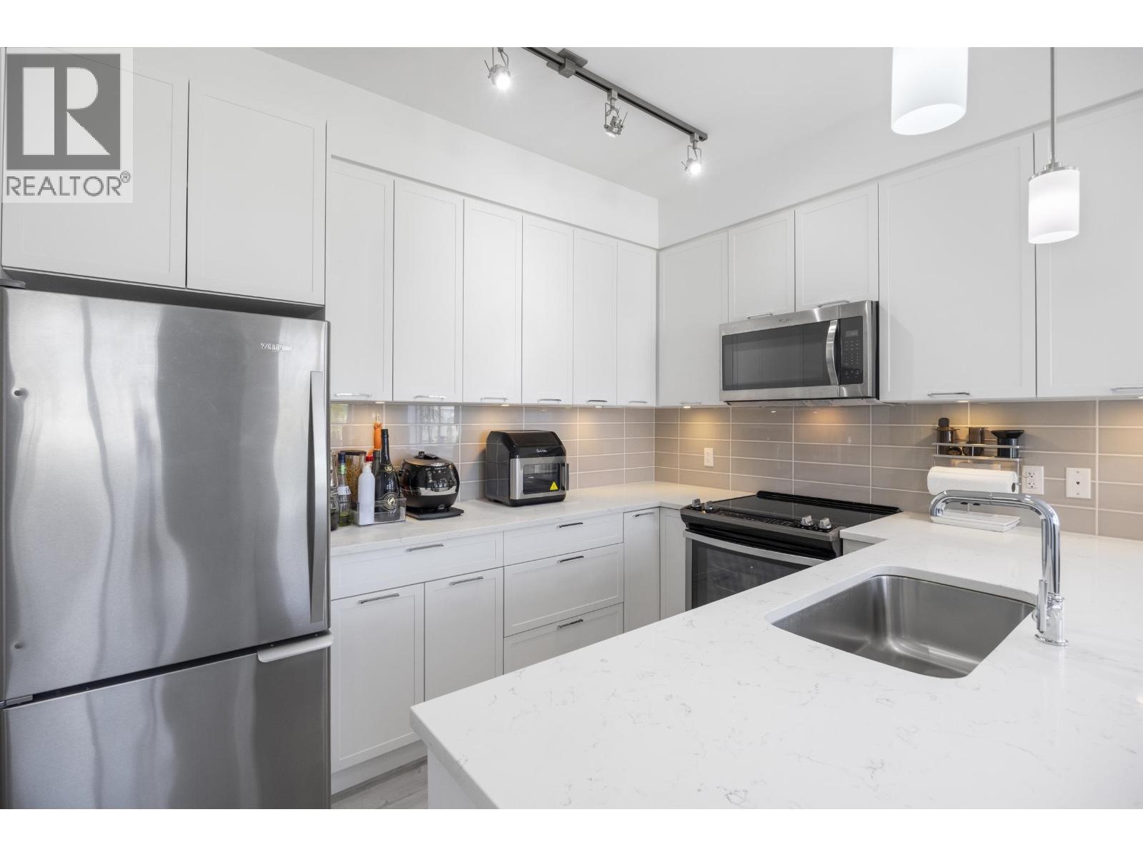 417 828 GAUTHIER AVENUE, coquitlam, British Columbia