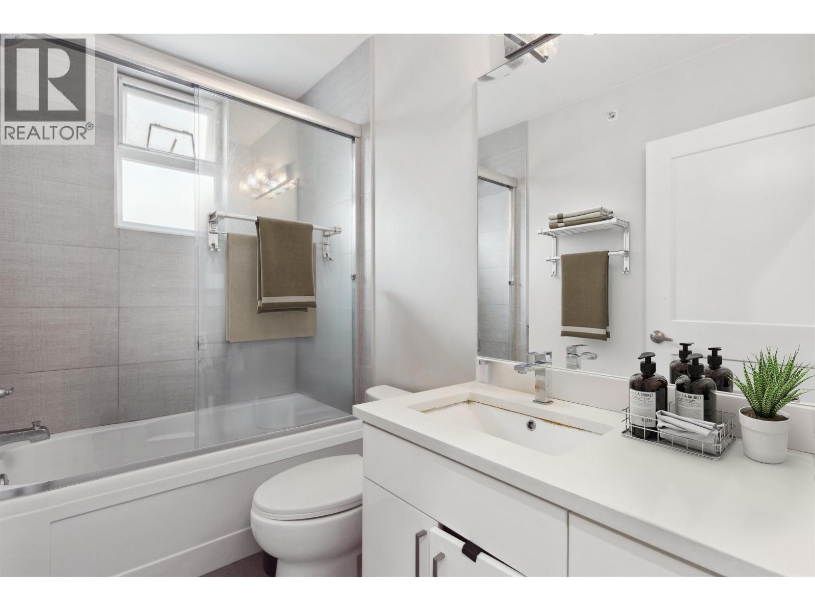 1 22711 Westminster Highway, Richmond, British Columbia  V6V 1B6 - Photo 13 - R3164976