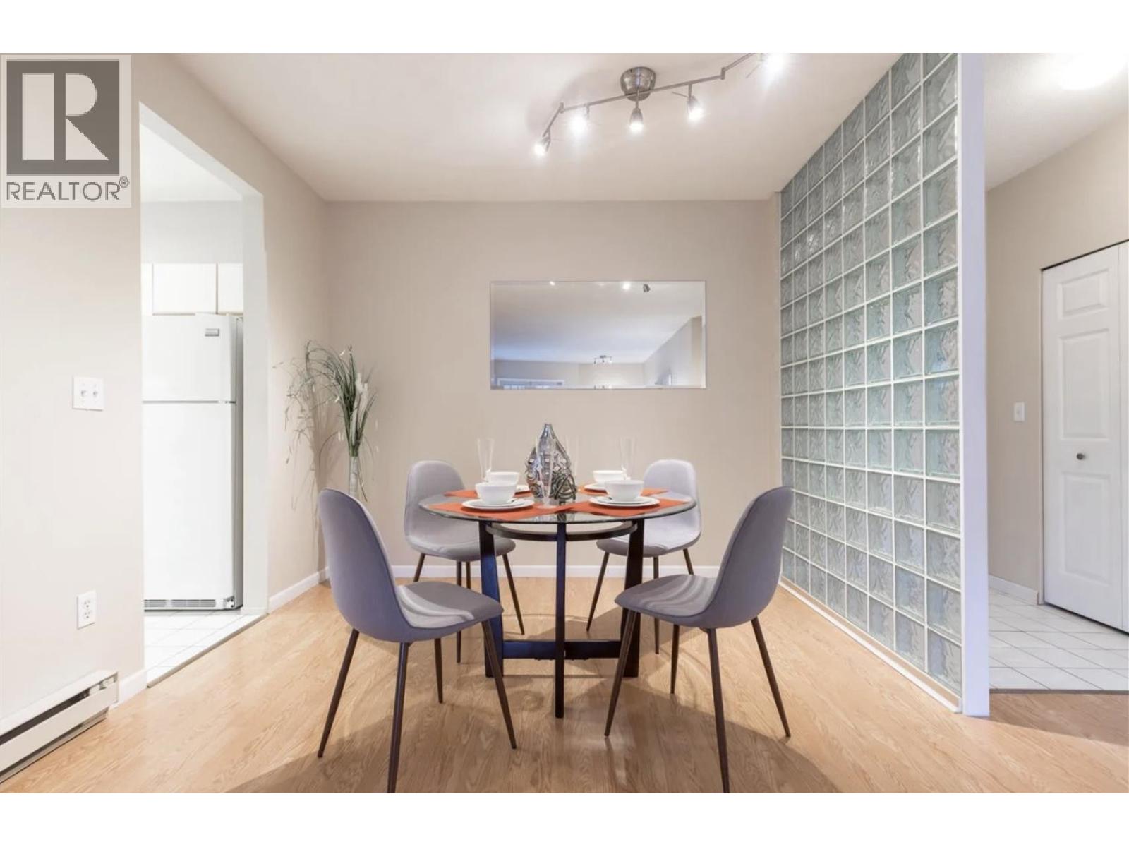 106 125 W 18th Street, North Vancouver, British Columbia  V7M 1W5 - Photo 11 - R3164980