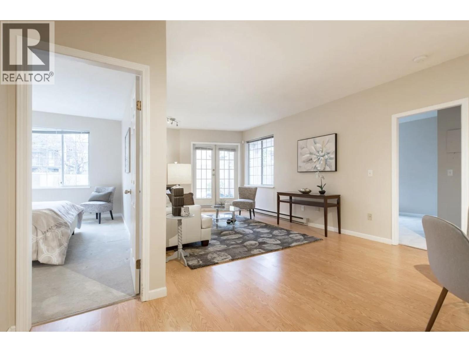 106 125 W 18th Street, North Vancouver, British Columbia  V7M 1W5 - Photo 3 - R3164980