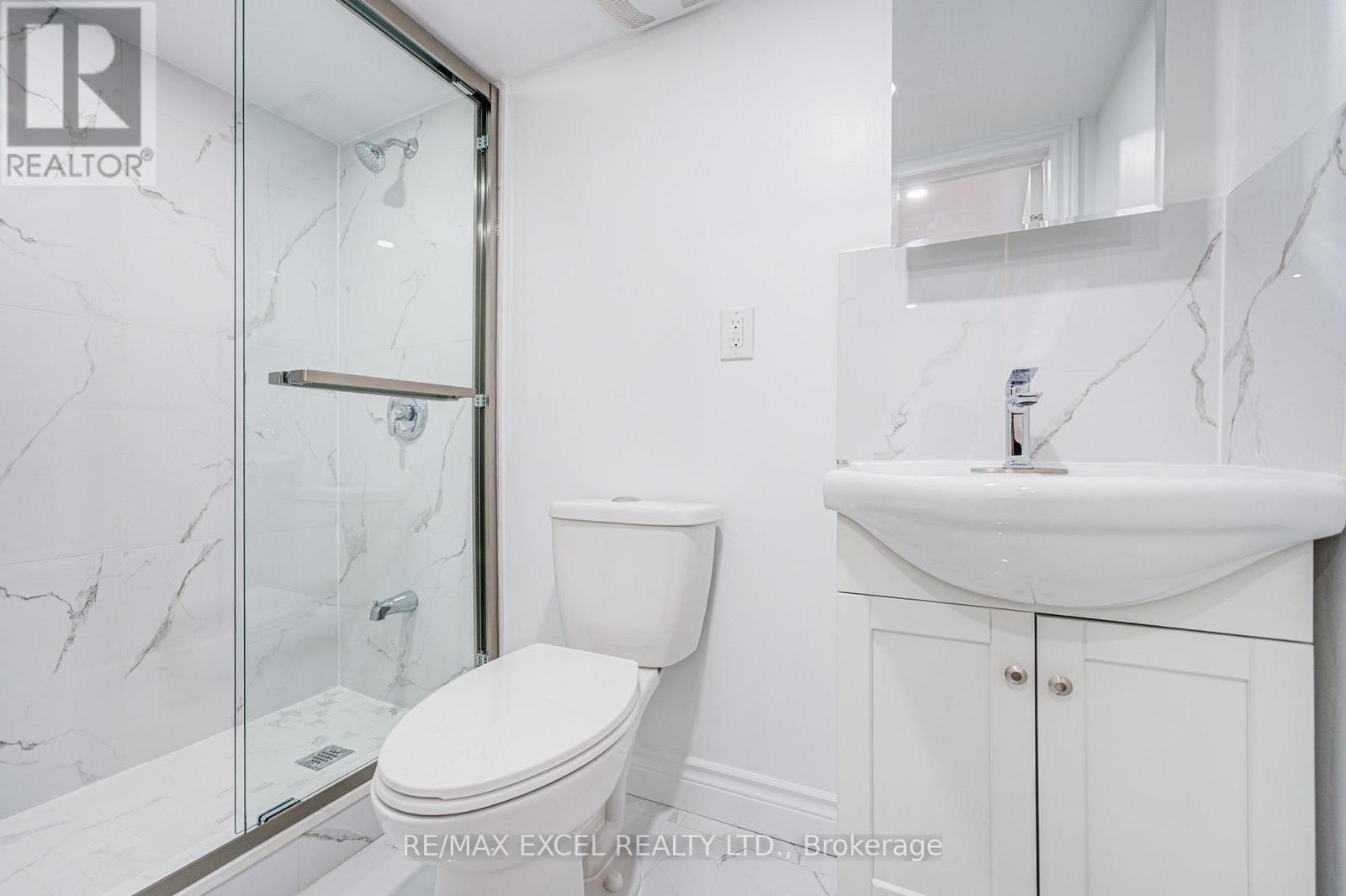 8 Simsbury Court, Markham (Milliken Mills West), Ontario  L3R 3G7 - Photo 39 - N13781606