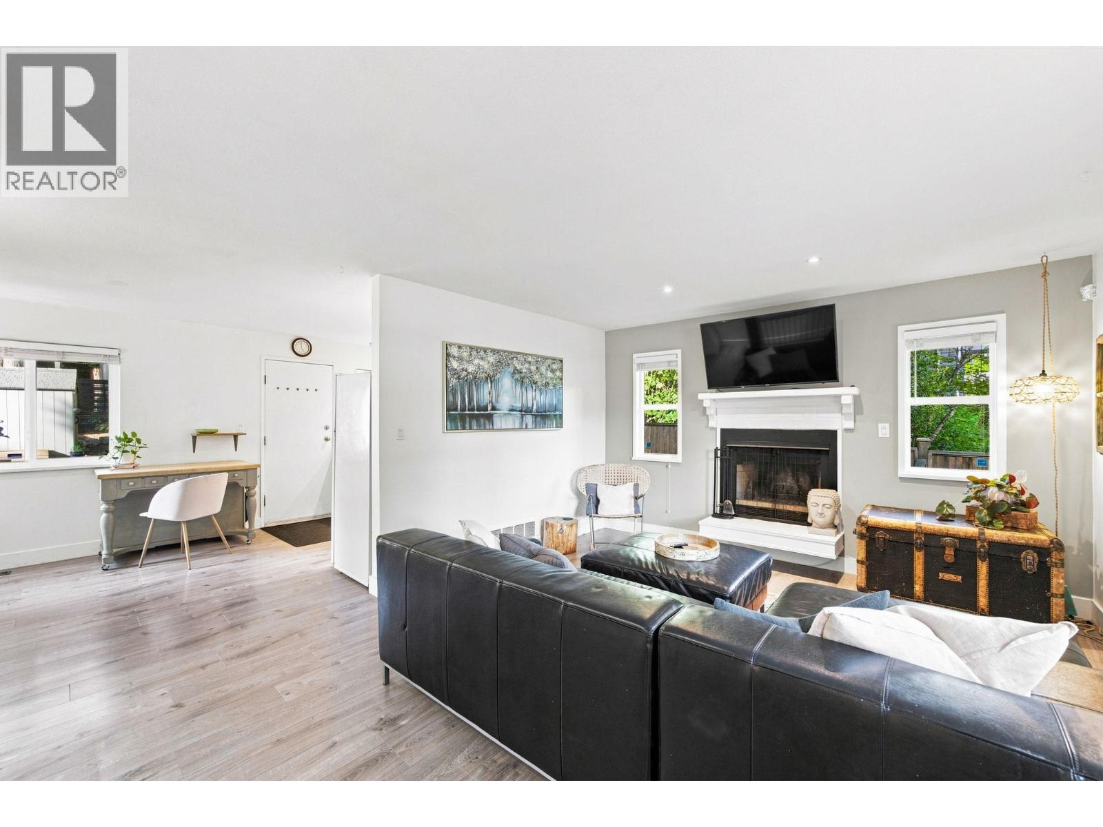 300 E 25th Street, North Vancouver, British Columbia  V7N 1A3 - Photo 24 - R3164981
