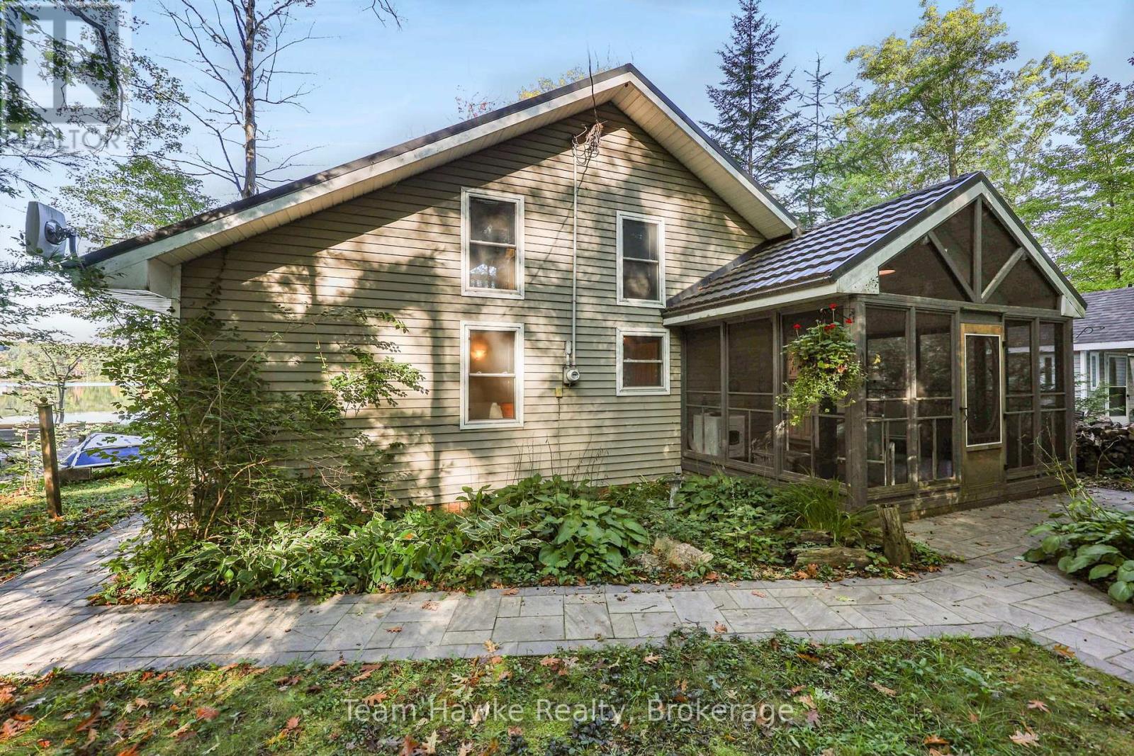 8 Farlain Lake Road E, Tiny, Ontario  L9M 0B5 - Photo 5 - S13781666