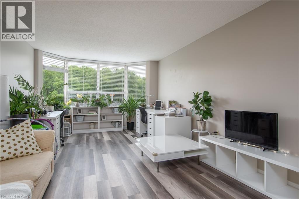 35 Green Valley Drive Unit# 914, Kitchener, Ontario  N2P 2A5 - Photo 5 - 40862977