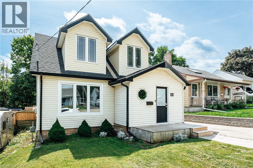 11 SECOND Avenue, Cambridge, Ontario