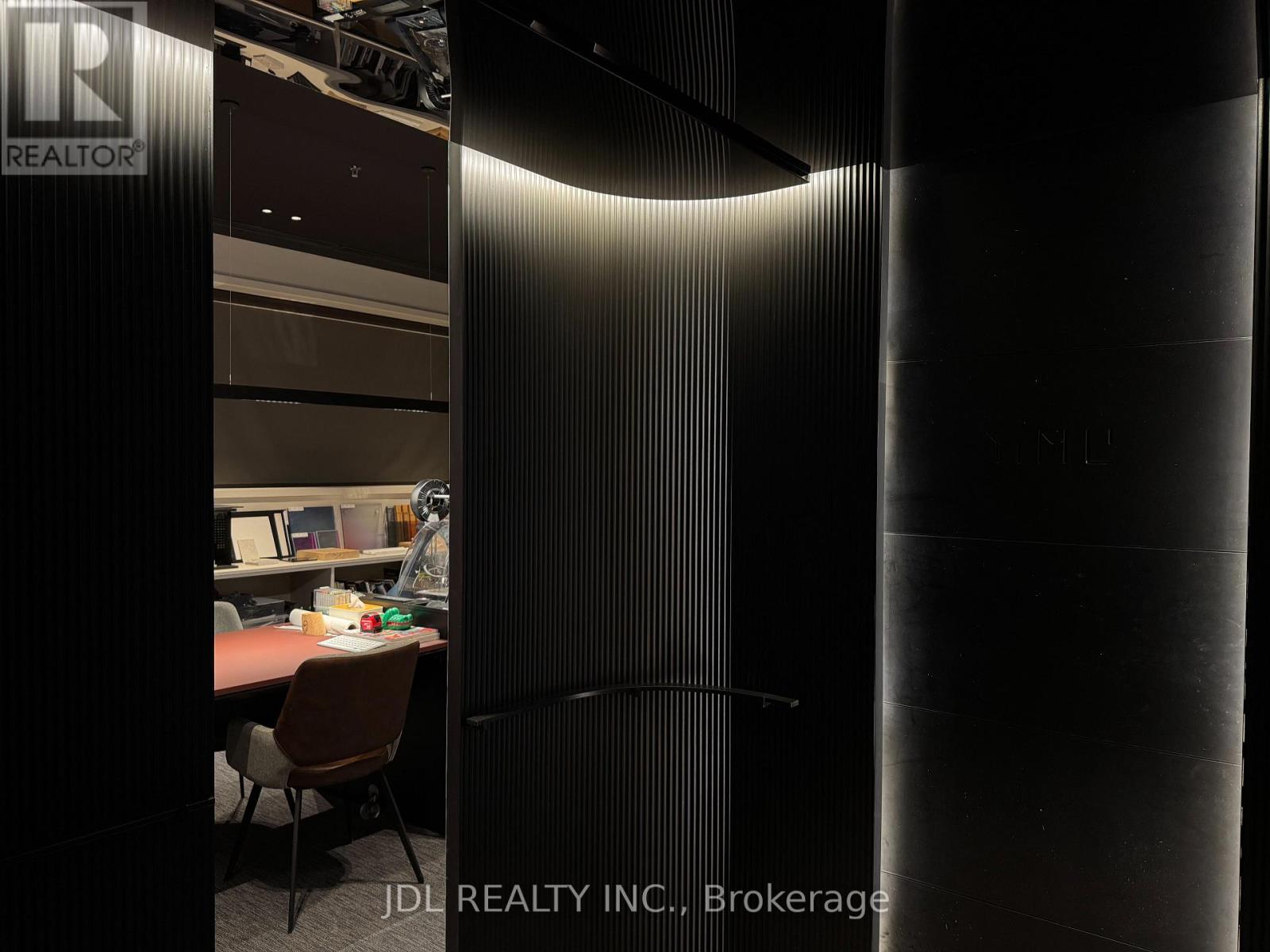 185 Bridgeland Avenue, Toronto, Ontario  M6A 1Y7 - Photo 2 - W13781600