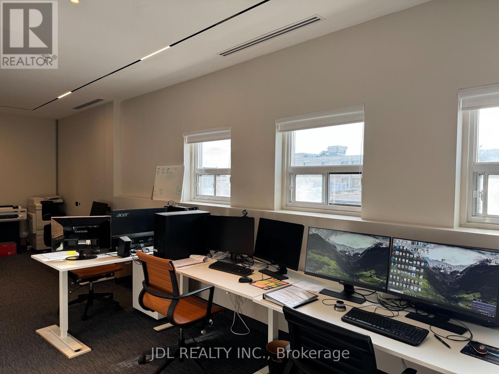 185 Bridgeland Avenue, Toronto, Ontario  M6A 1Y7 - Photo 9 - W13781600