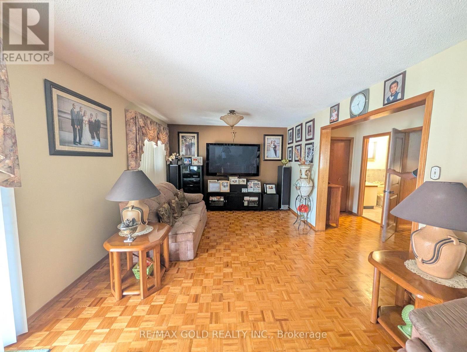 16 CASSIS DRIVE, Toronto, Ontario