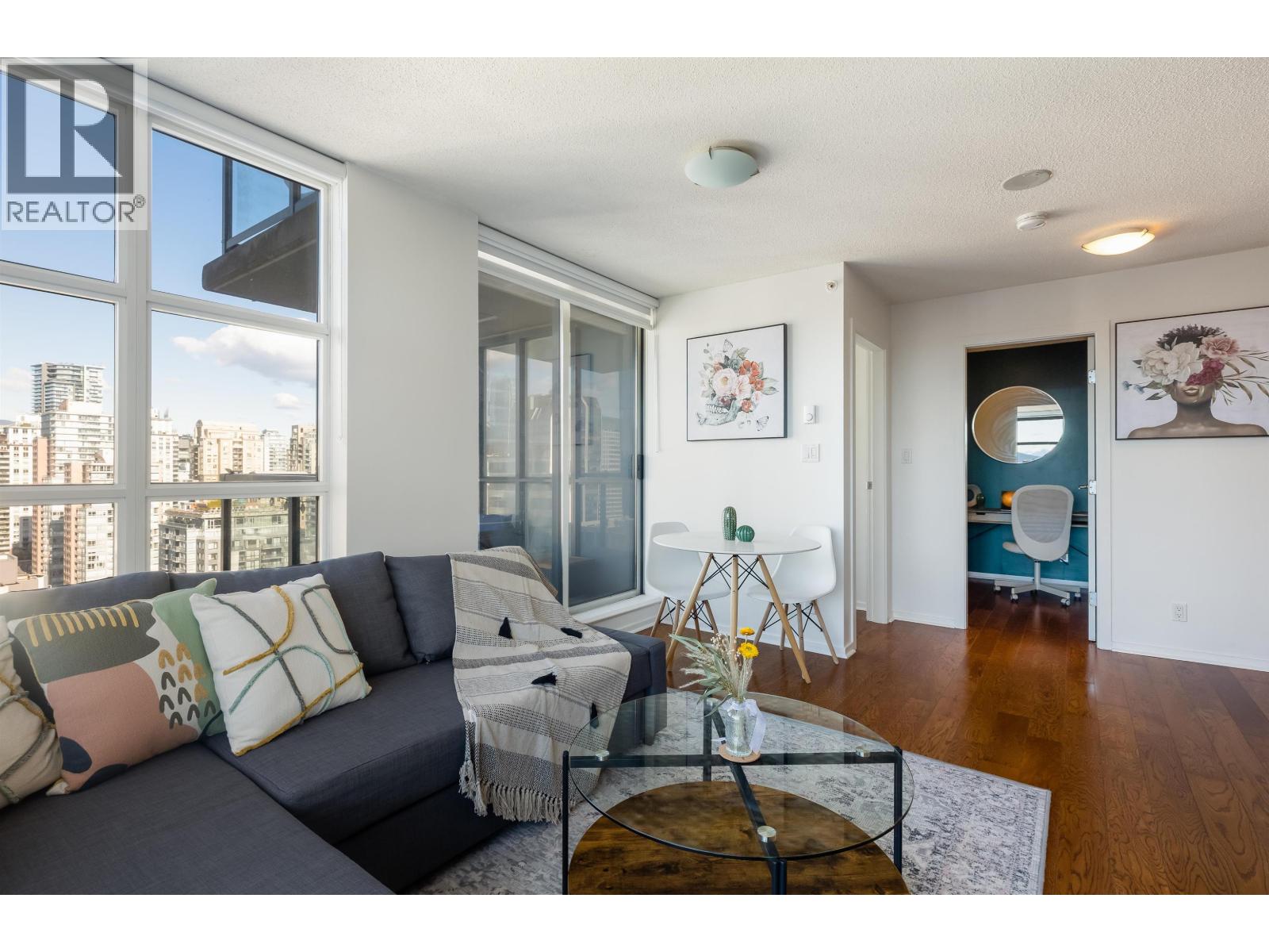 2402 1155 Seymour Street, Vancouver, British Columbia  V6B 1K2 - Photo 3 - R3164948