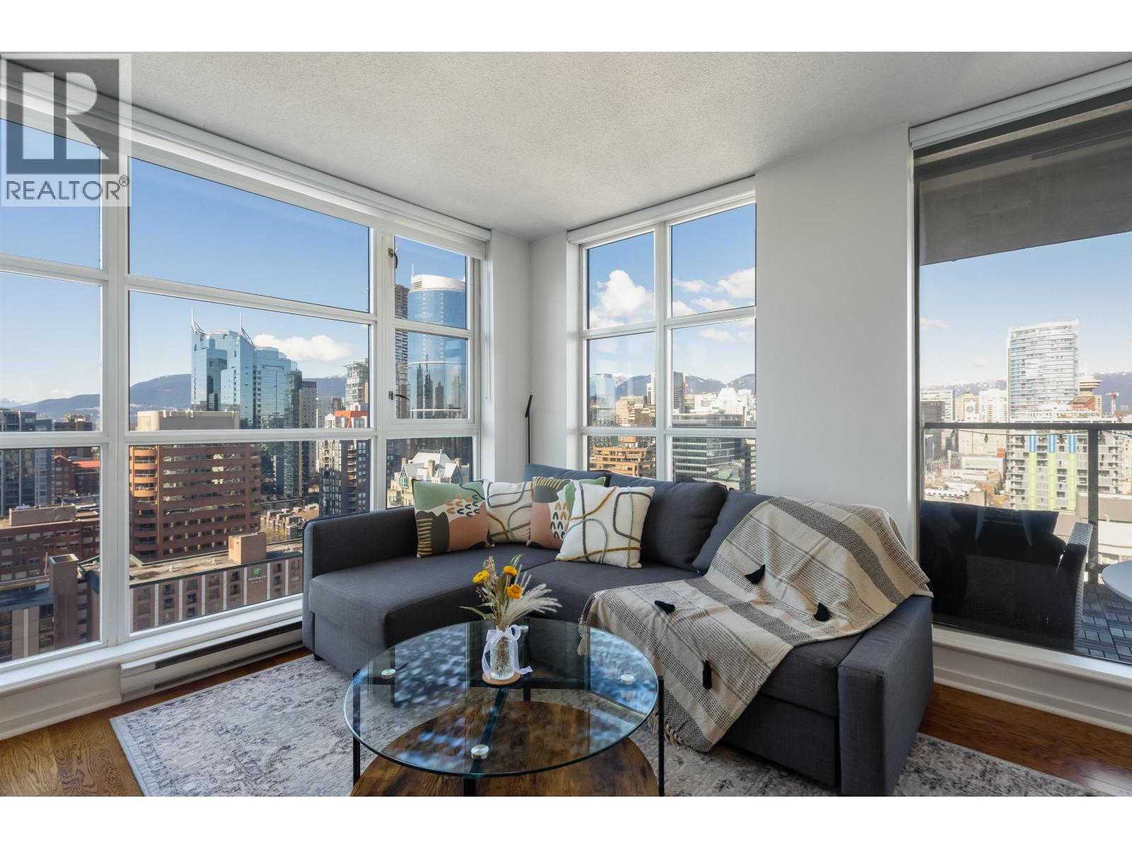 2402 1155 Seymour Street, Vancouver, British Columbia  V6B 1K2 - Photo 5 - R3164948