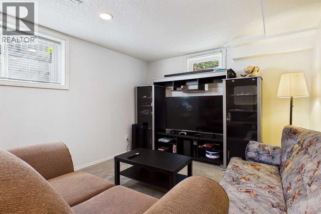 25 Hilton Avenue Nw, Calgary, Alberta  T2K 2H3 - Photo 33 - A2340289