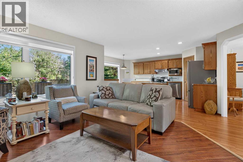 9867 Hidden Valley Drive Nw, Calgary, Alberta  T3A 5K5 - Photo 18 - A2342671