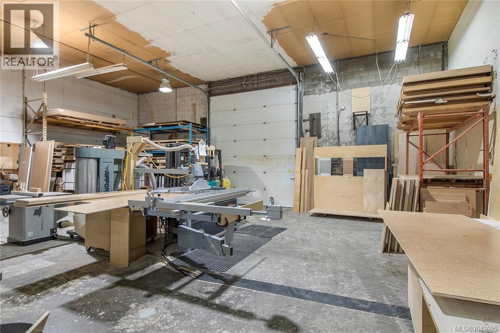 M 1580 Willow St, Campbell River, British Columbia  V9W 3M7 - Photo 4 - 1049605
