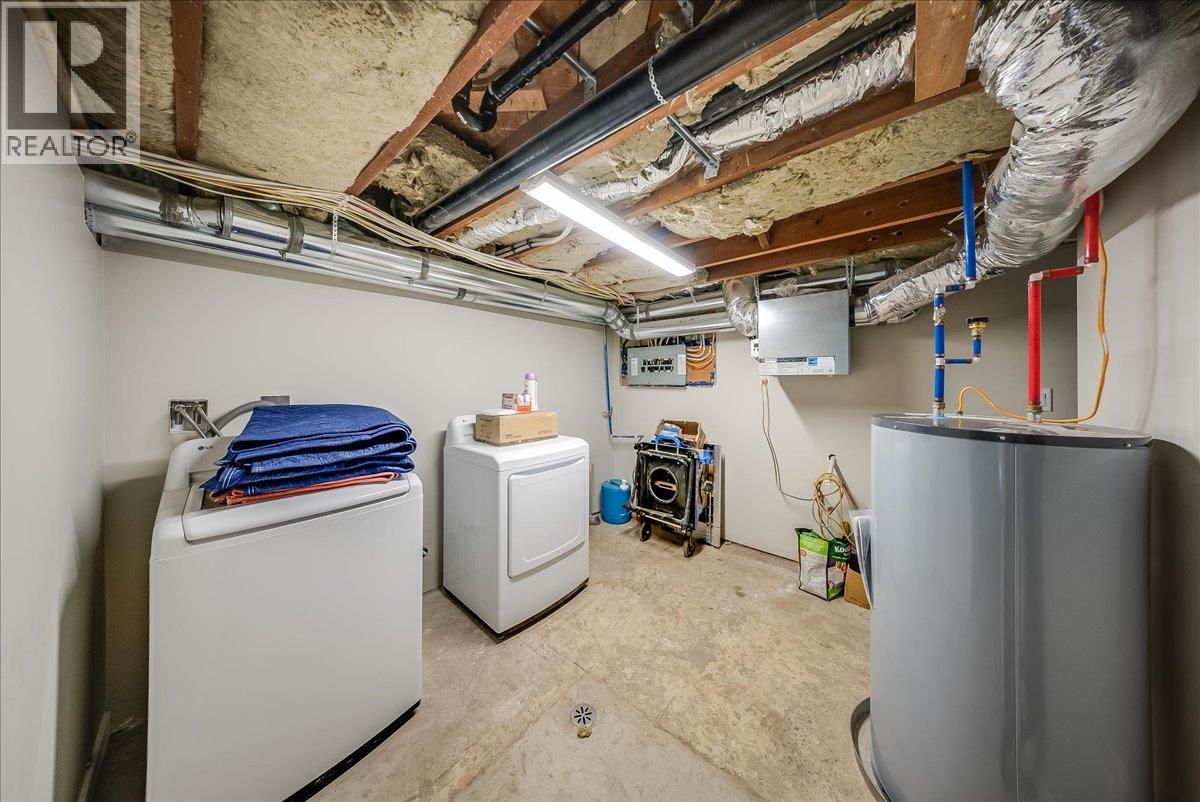 2460 Fourth Avenue, Rossland, British Columbia  V0G 1Y0 - Photo 36 - 10400638