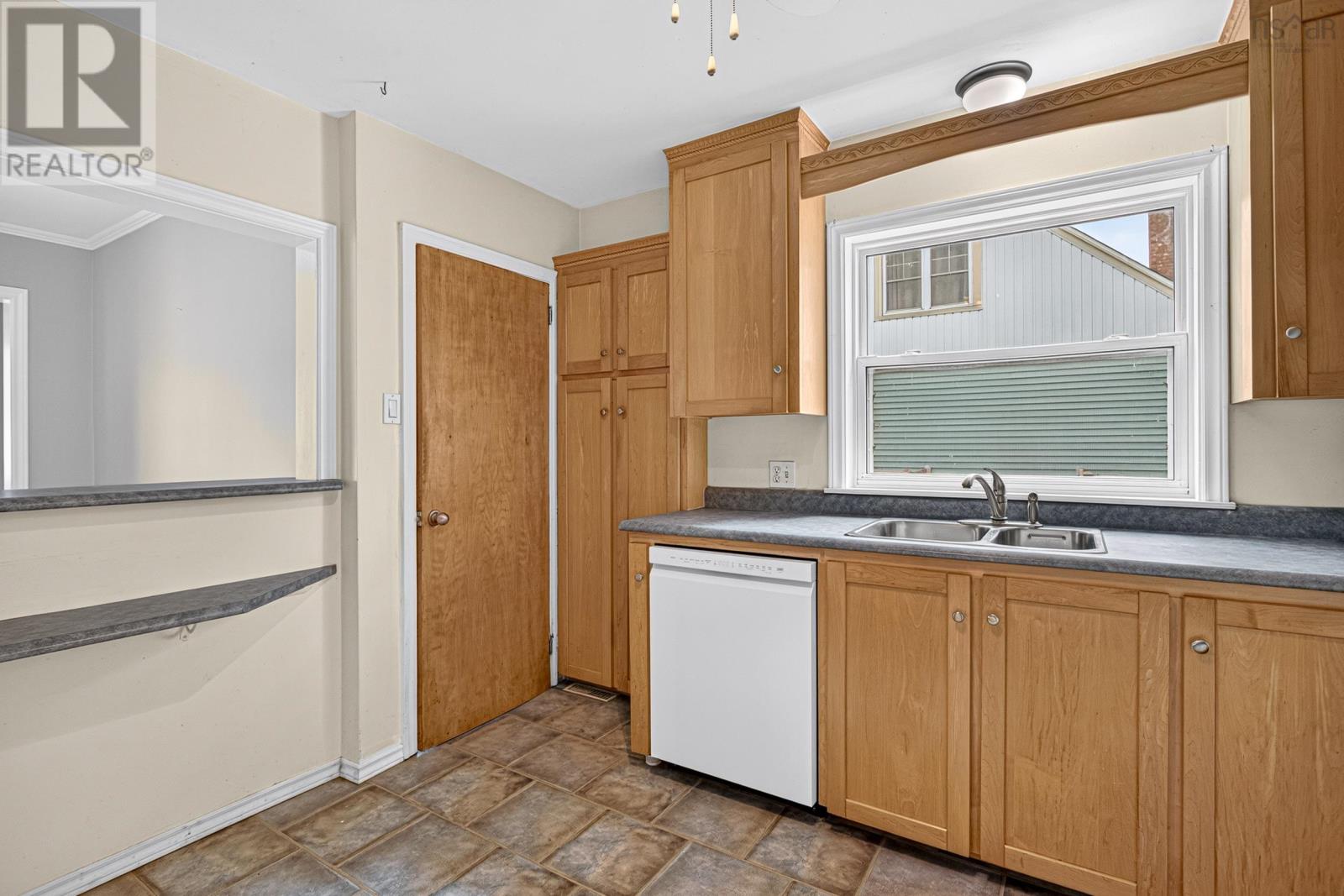 3694 Leaman Street, Halifax, Nova Scotia  B3K 4A1 - Photo 25 - 202622850