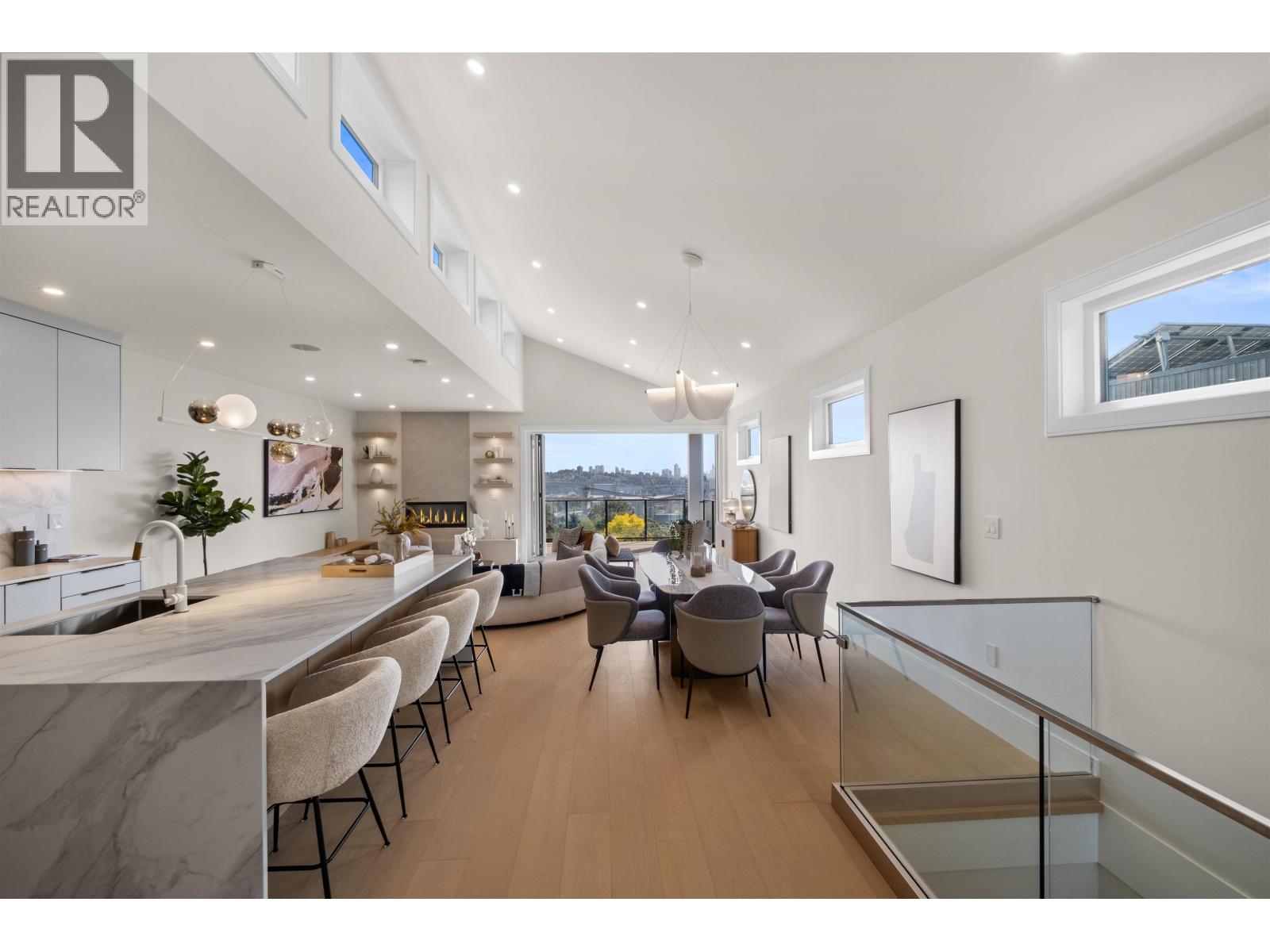 971 Adderley Street, North Vancouver, British Columbia  V7L 1T2 - Photo 11 - R3164543