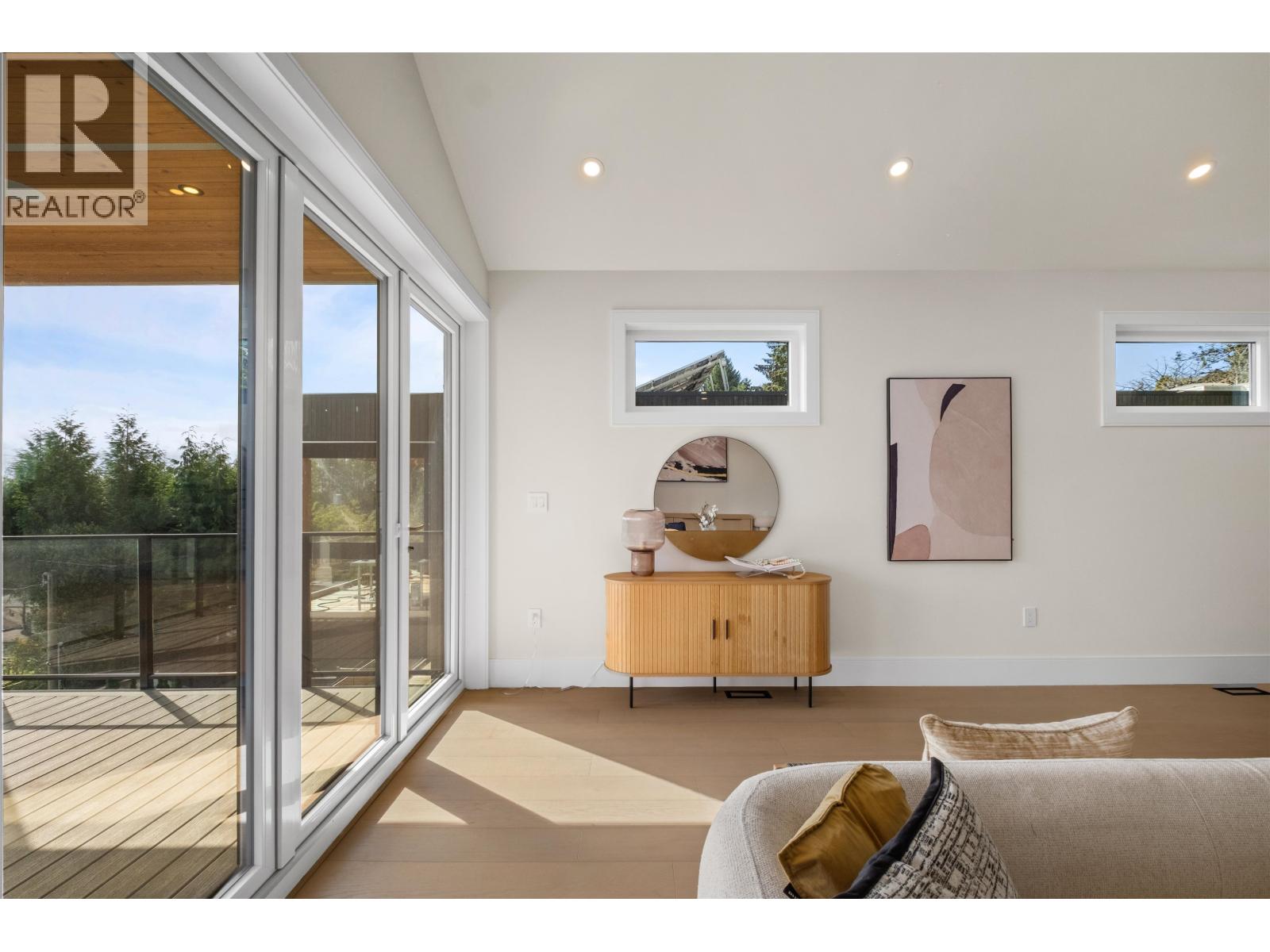 971 Adderley Street, North Vancouver, British Columbia  V7L 1T2 - Photo 12 - R3164543