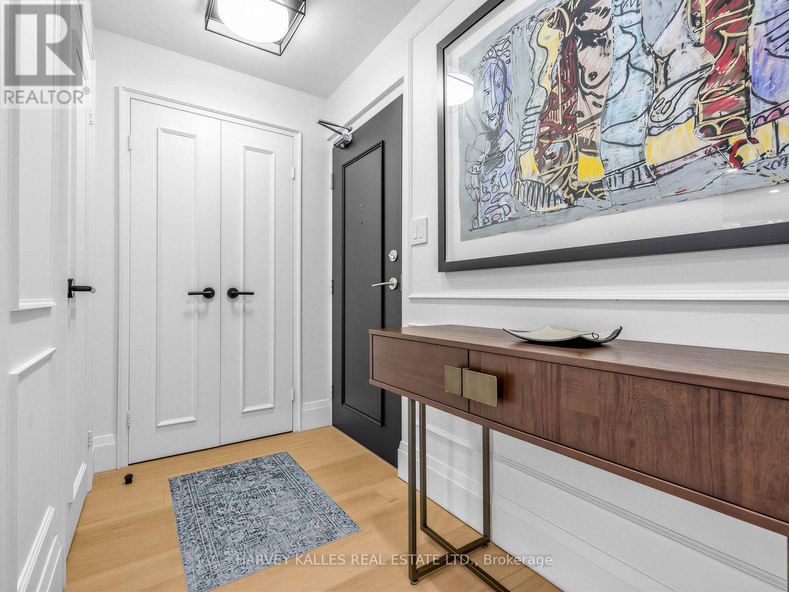 404 - 349 St. Clair Avenue W, Toronto, Ontario  M5P 1N3 - Photo 15 - C13781572