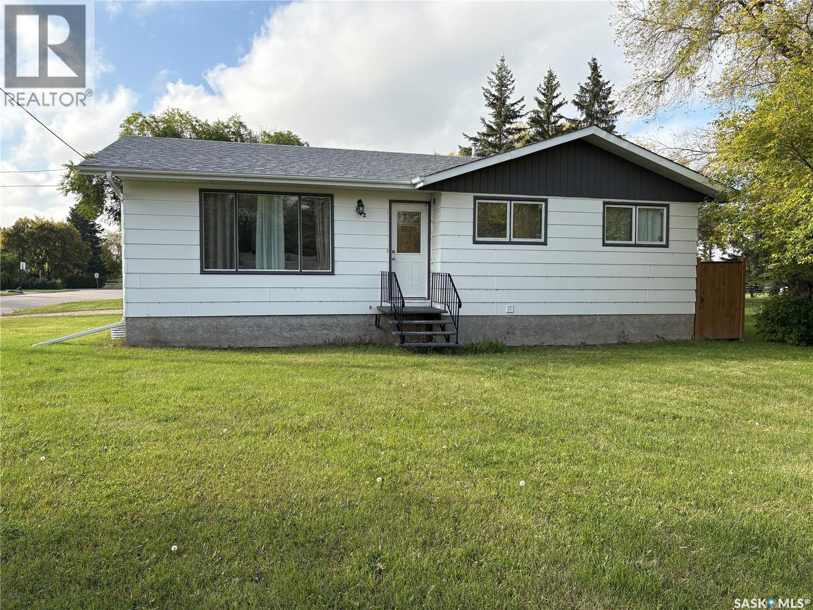 302 Pitt Street, Rocanville, Saskatchewan  S0A 3L0 - Photo 3 - SK048424