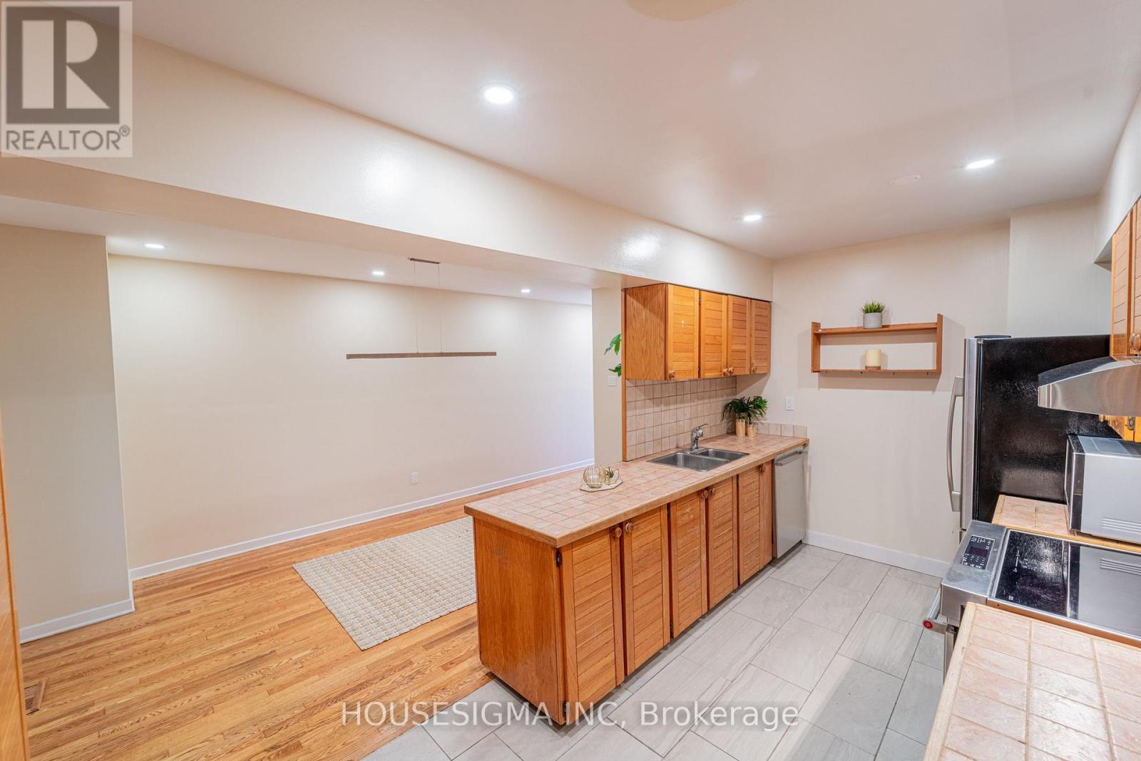 43 Sweetland Avenue, Ottawa, Ontario  K1N 7T7 - Photo 12 - X13781496