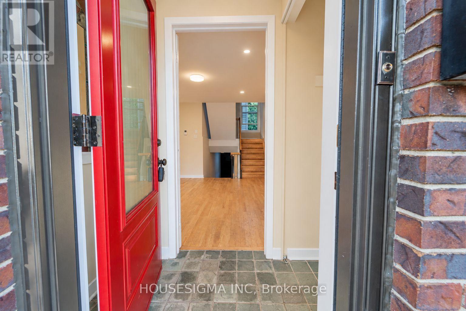 43 Sweetland Avenue, Ottawa, Ontario  K1N 7T7 - Photo 3 - X13781496