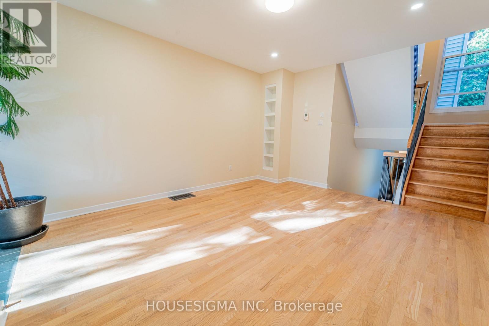 43 Sweetland Avenue, Ottawa, Ontario  K1N 7T7 - Photo 6 - X13781496