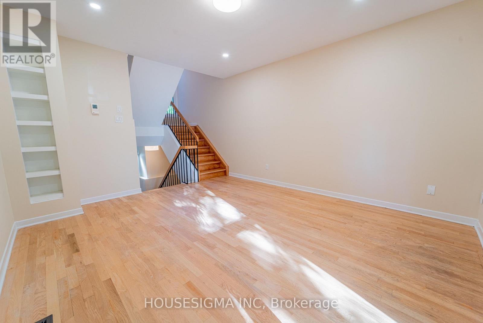 43 Sweetland Avenue, Ottawa, Ontario  K1N 7T7 - Photo 7 - X13781496