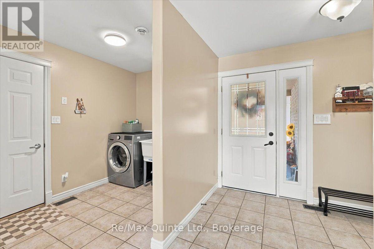 794 English Settlement Road, Quinte West, Ontario  K8V 5P7 - Photo 5 - X13781672