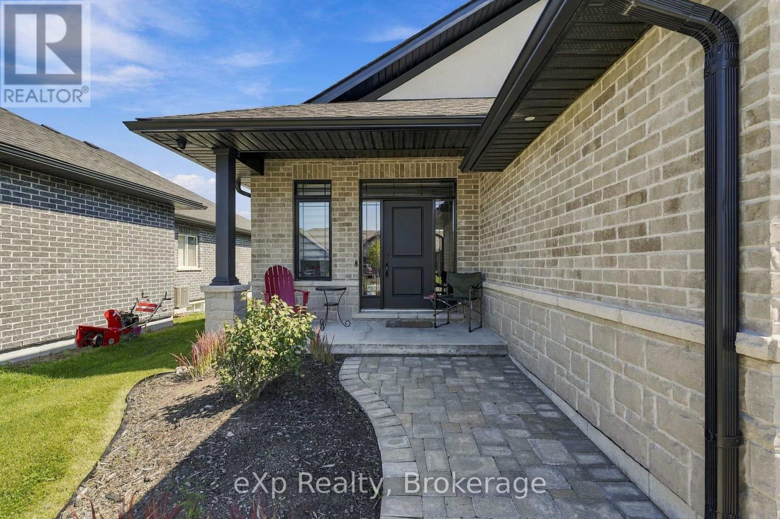 5 Mavety Court, Belleville, Ontario  K8N 0M2 - Photo 3 - X13781688