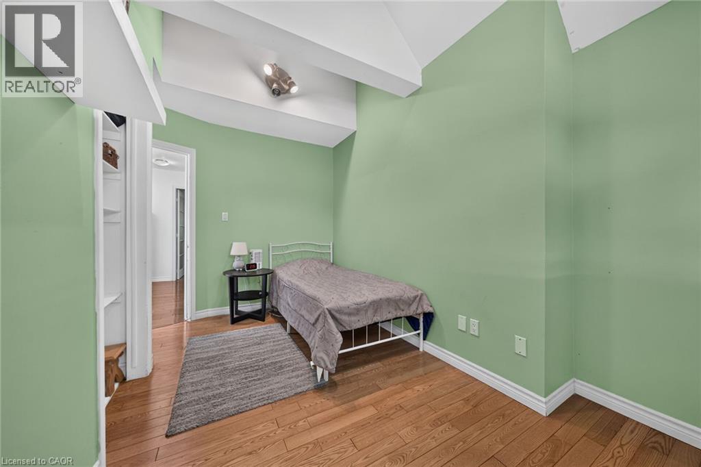 56 East 23rd Street, Hamilton, Ontario  L8V 2W6 - Photo 38 - 40854805