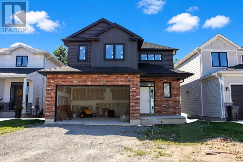 288 Ashford Street, Central Elgin, Ontario N0L 1B0 - Photo 2 - X13781706