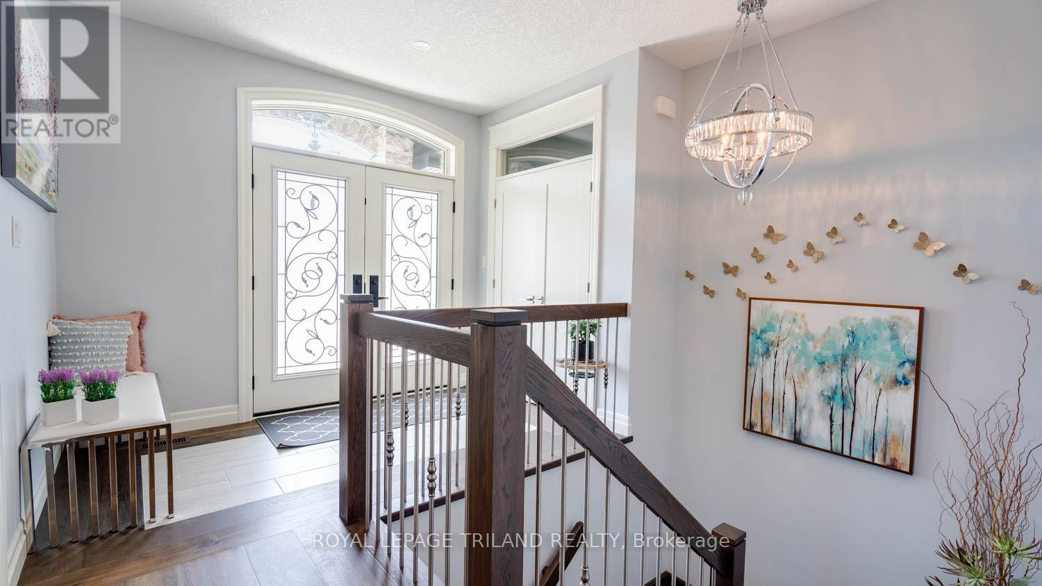 37 Ashby Crescent, Strathroy-Caradoc (Sw), Ontario  N7G 0A7 - Photo 3 - X13781710