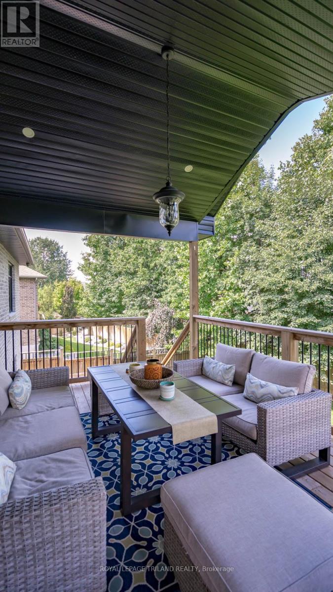 37 Ashby Crescent, Strathroy-Caradoc (Sw), Ontario  N7G 0A7 - Photo 32 - X13781710