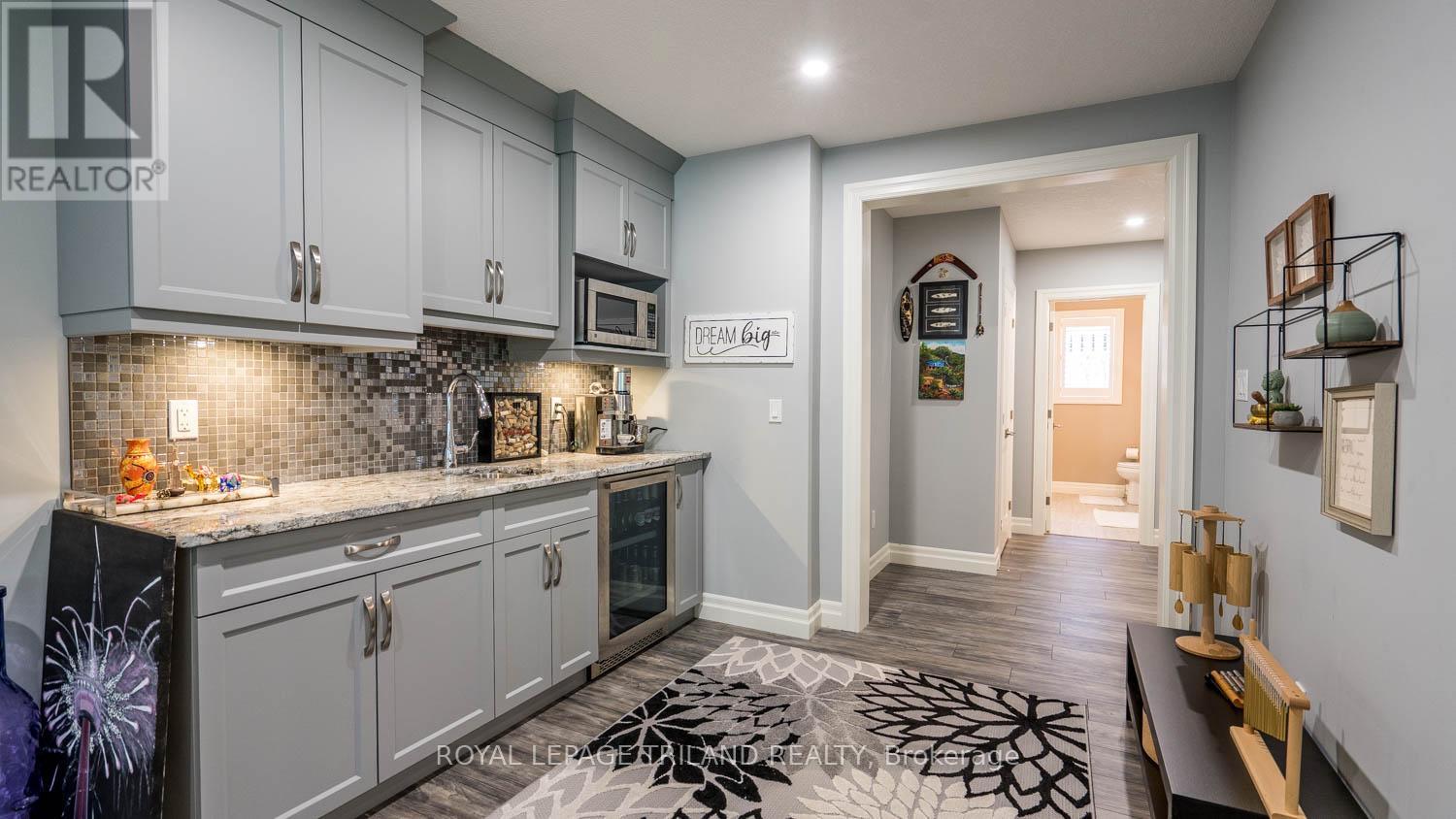 37 Ashby Crescent, Strathroy-Caradoc (Sw), Ontario  N7G 0A7 - Photo 5 - X13781710