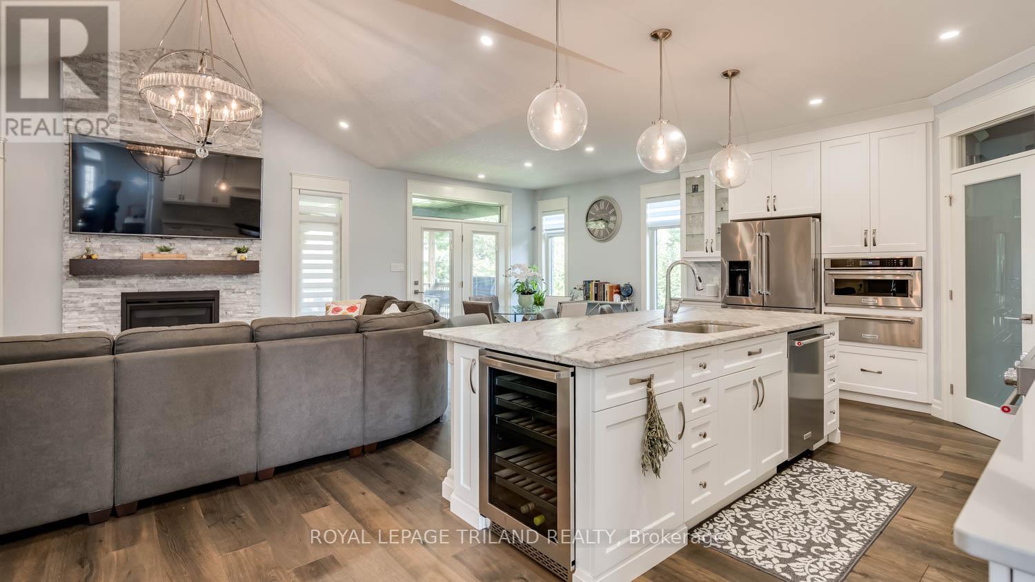 37 Ashby Crescent, Strathroy-Caradoc (Sw), Ontario  N7G 0A7 - Photo 8 - X13781710