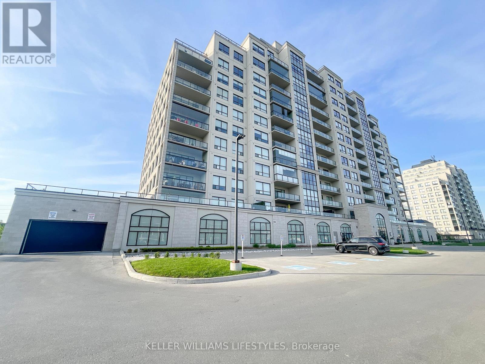 512 - 260 Village Walk Boulevard, London North, Ontario  N6G 0W6 - Photo 1 - X13781874