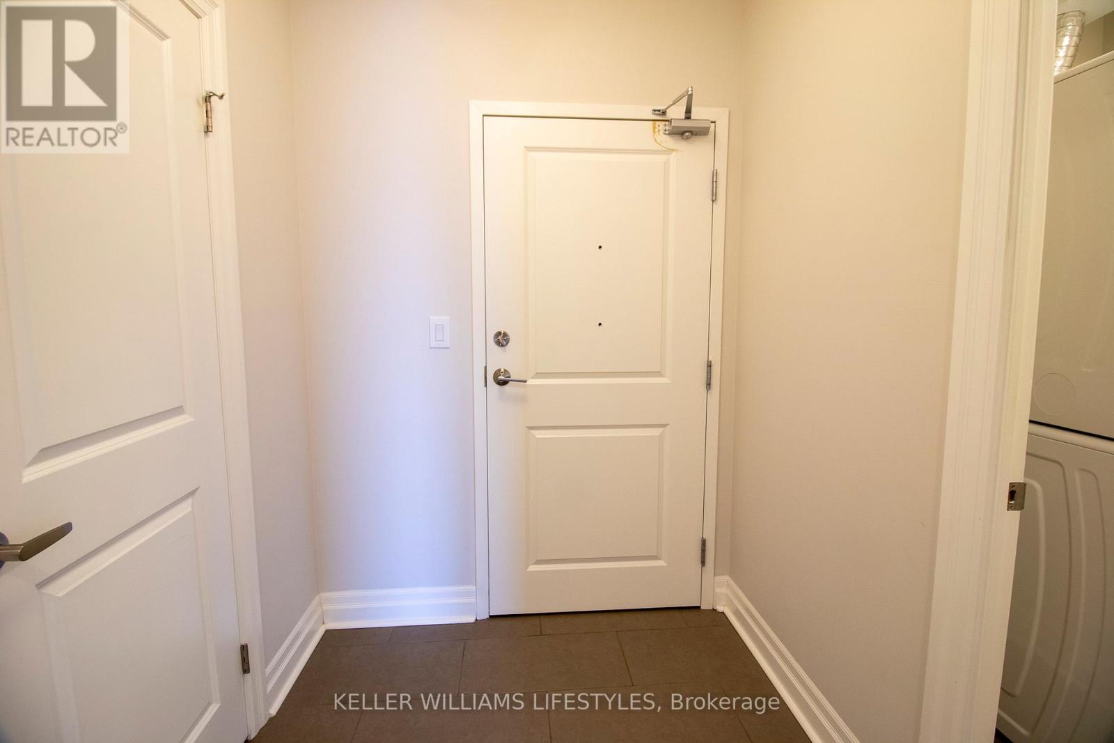 512 - 260 Village Walk Boulevard, London North, Ontario  N6G 0W6 - Photo 12 - X13781874