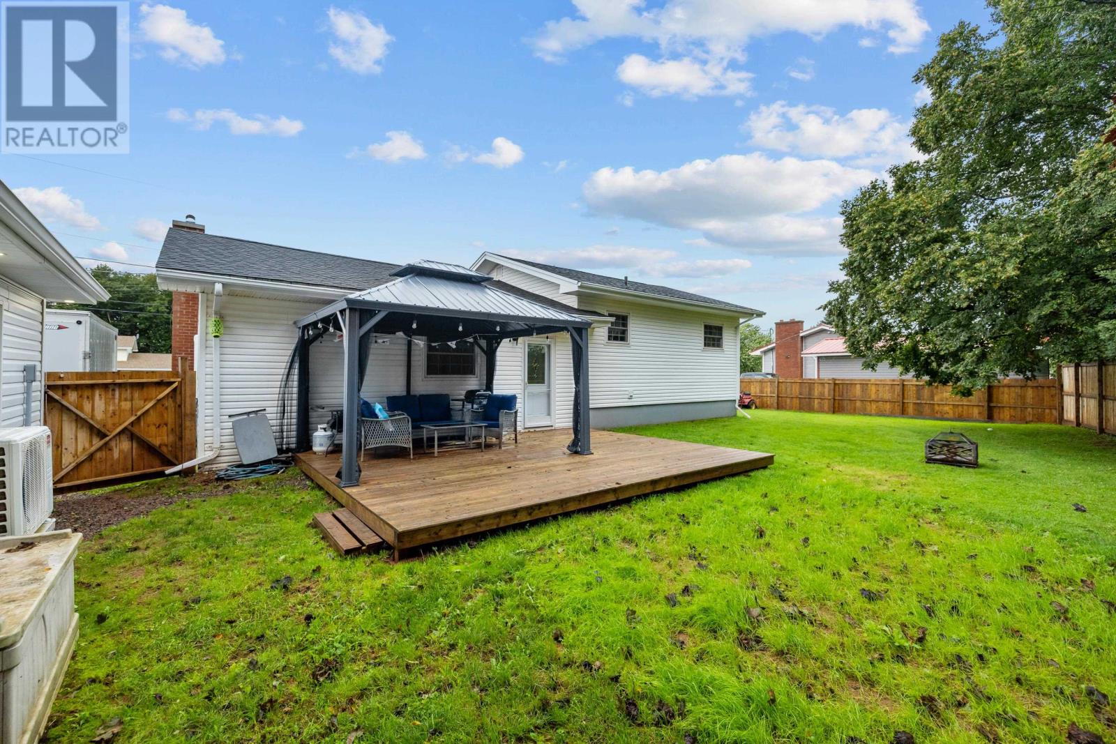32 Darby Drive, Summerside, Prince Edward Island  C1N 4V5 - Photo 33 - 202622601