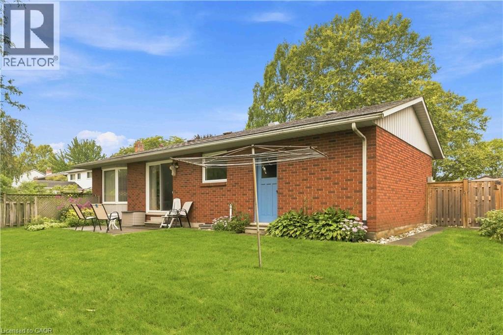 38 Driftwood Court, Grimsby, Ontario  L3M 4Y1 - Photo 43 - 40862500