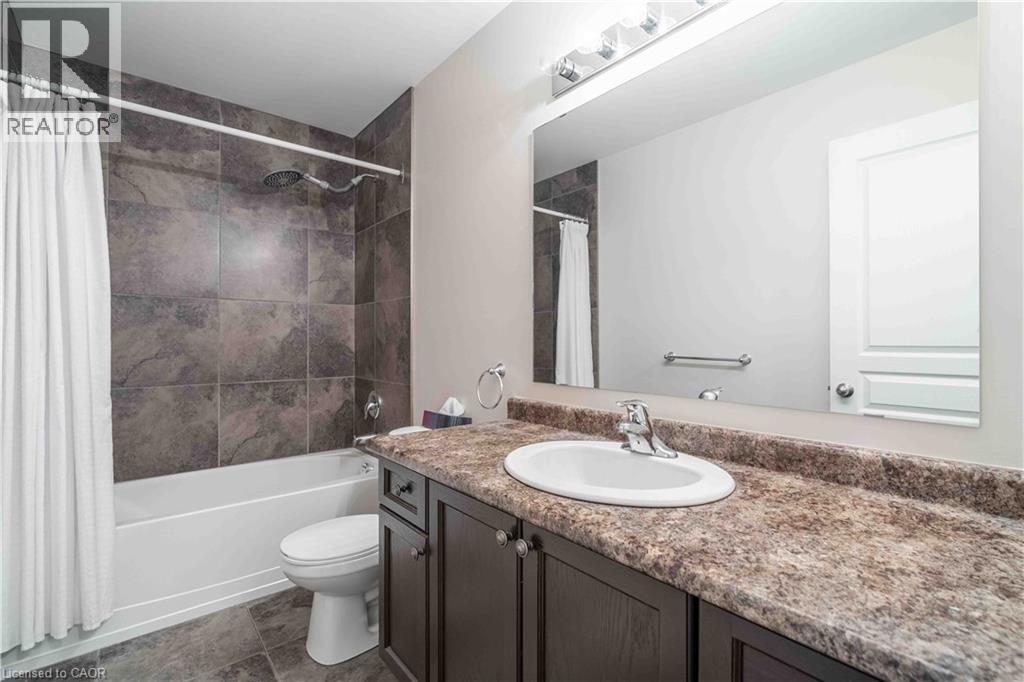 134 Palacebeach Trail, Hamilton, Ontario  L8E 0C3 - Photo 29 - 40863028