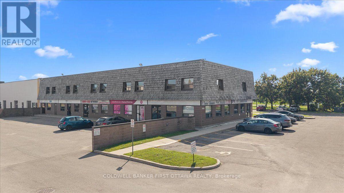 33 - 2000 THURSTON DRIVE, Ottawa, Ontario