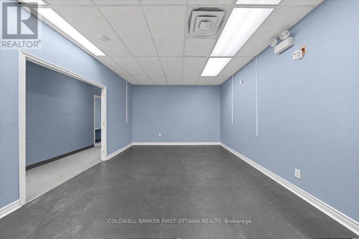 33 - 2000 Thurston Drive, Ottawa, Ontario  K1G 4K7 - Photo 32 - X13781754